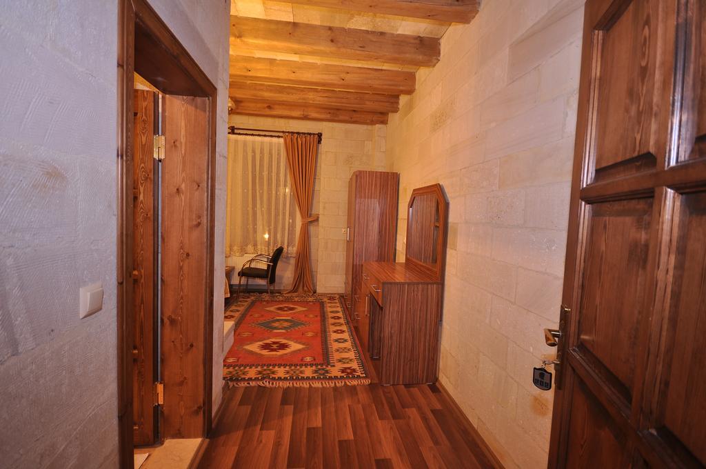 Cappadocia Stone Palace Гьореме Стая снимка