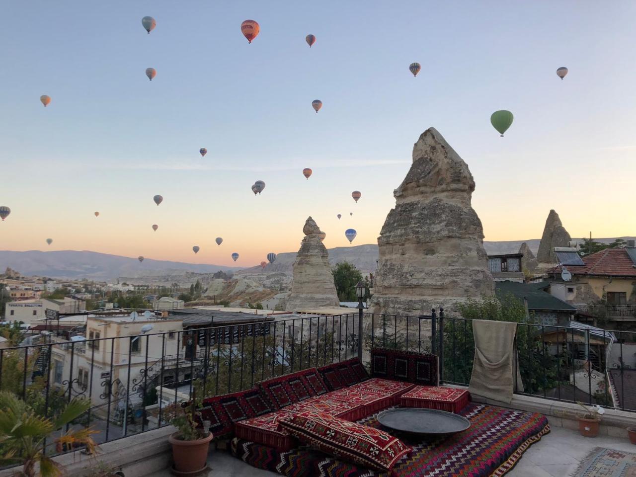 Cappadocia Stone Palace Гьореме Екстериор снимка